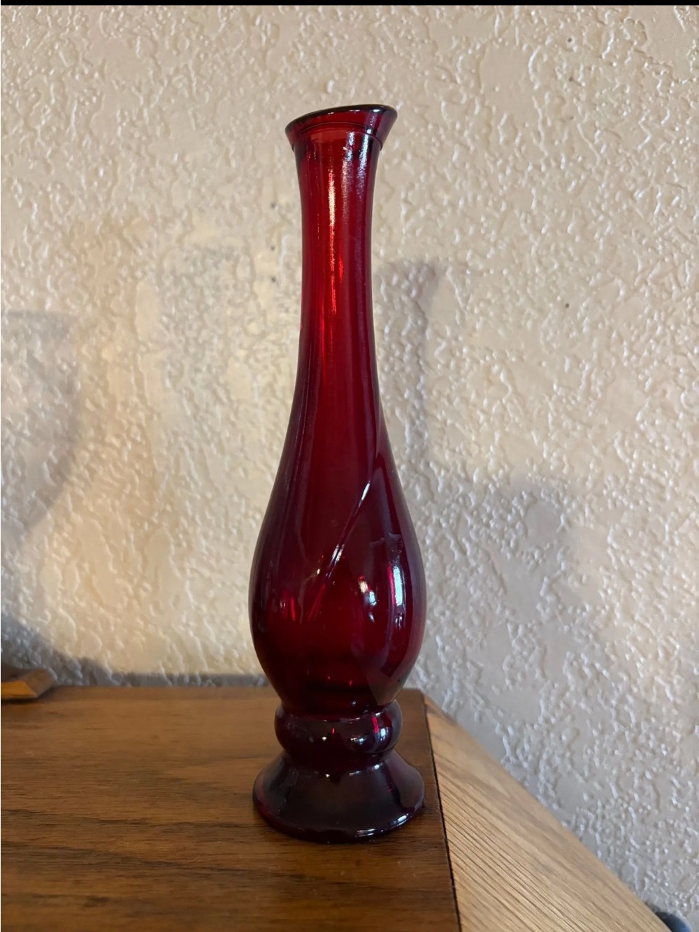Vintage Avon Ruby bud vase (no stopper)